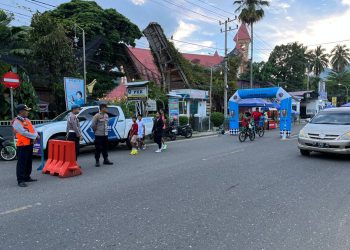 Hadir Berikan Pelayanan,Personel  Polres Tana Toraja Kawal Kelancaran Car Free Day