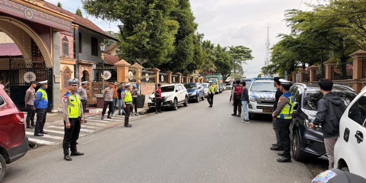 Puluhan Personel Polres Tana Toraja Pengamanan Ibadah Kenaikan Yesus Kristus