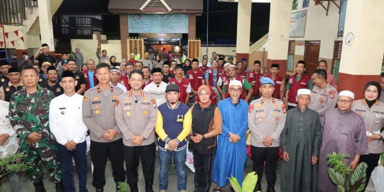 Gelar Ngopi Kamtibmas, Ini Pesan Kapolrestabes Makassar ke Warga Parang Loe