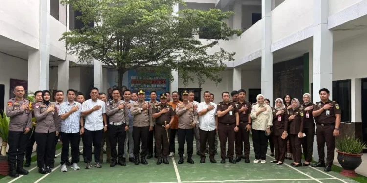 Pererat Silaturahmi, Kapolres Maros bersama PJU Hadiri Coffee Morning Dengan Kajari