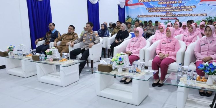 Kapolrestabes Makassar Hadiri Panen Raya, Groundbreaking dan Launching 116 SPPG Melalui Vicon