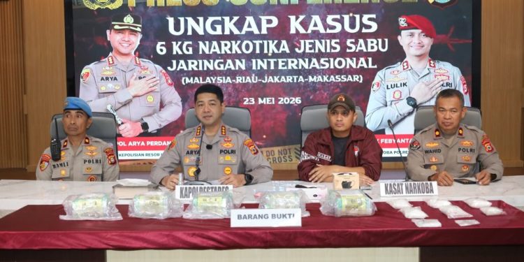 Kapolrestabes Makassar Rilis Kasus Narkotika Jaringan Internasional, 7 Pelaku dan 6 Kg Sabu Diamankan