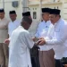 Kapolres Kepulauan Selayar Bagi Daging Qurban ke Masyarakat di Momen Hari Raya Idul Adha