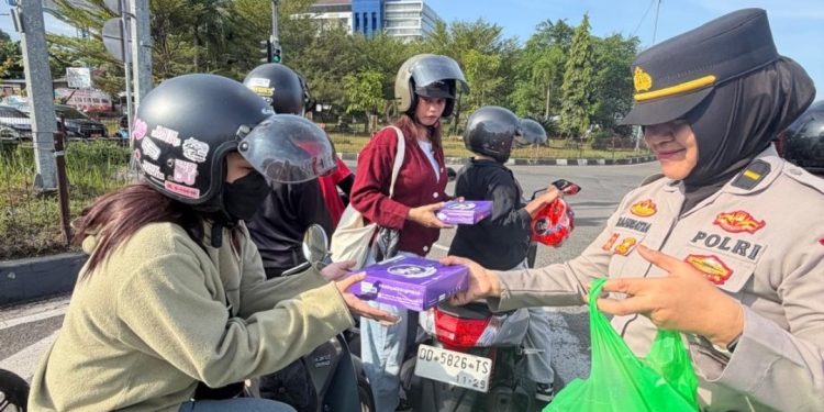 Peringati Hari Buruh, Kapolres Maros Tekankan Pelayanan Humanis ke Pengunjuk Rasa