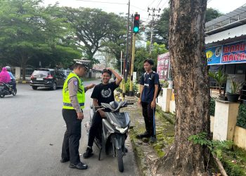 Satlantas Polres Palopo Beri Teguran ke Pengendara Yang Melanggar Lalu Lintas