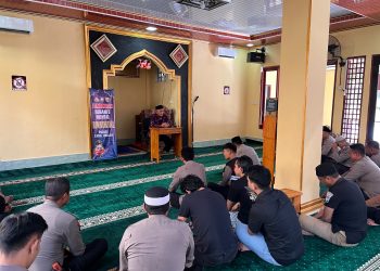 Bentuk Personel Yang Beriman, Personel Polres Tana Toraja Ikuti Pembinaan Rohani dan Mental 
