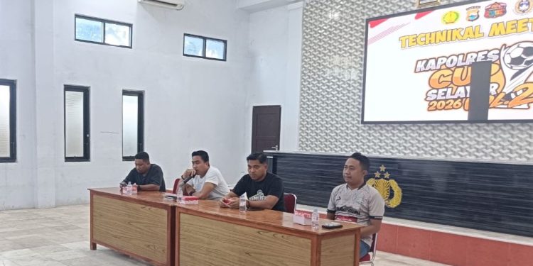 Panitia Sepak Bola Kapolres Selayar Cup Vol II Siapkan Pertandingan Final dan Acara Penutupan