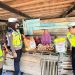 Dalam Rangka HUT Bhayangkara ke-80, Kasat Lantas Polres Pinrang Beri Bantuan ke Warga