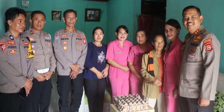 Kapolres Torut Anjangsana ke Purnawirawan dan Warakawuri