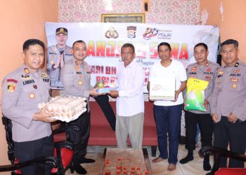 Peringati Hari Bhayangkara ke-80, Kapolres Bulukumba Anjangsana ke Rumah Purnawirawan Polri