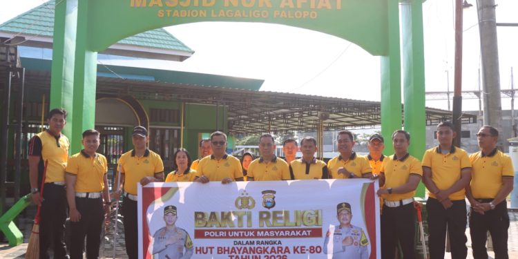 Personel Polres Palopo Gelar Bakti Religi di Rumah Ibadah Dalam Rangka HUT Bhayangkara  Ke-80
