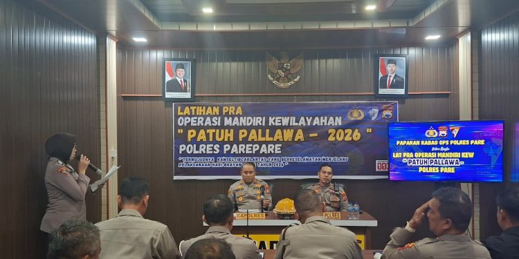Pimpin Lat Pra Ops Patuh Pallawa, Kapolres Parepare: Jadilah Contoh Pelopor Keselamatan dan Ketertiban