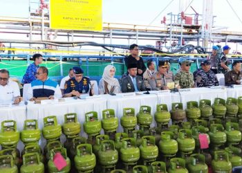 Kapolda Sulsel Rilis Kasus Tindak Pidana Penyalahgunaan BBM dan LPG