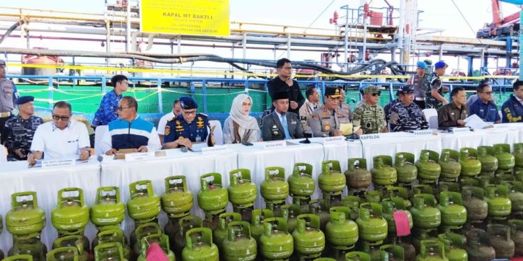 Kapolda Sulsel Rilis Kasus Tindak Pidana Penyalahgunaan BBM dan LPG