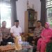 Kapolres Wajo bersama Ketua Bhayangkari Lakukan Anjangsana ke Sejumlah Purnawirawan Polri