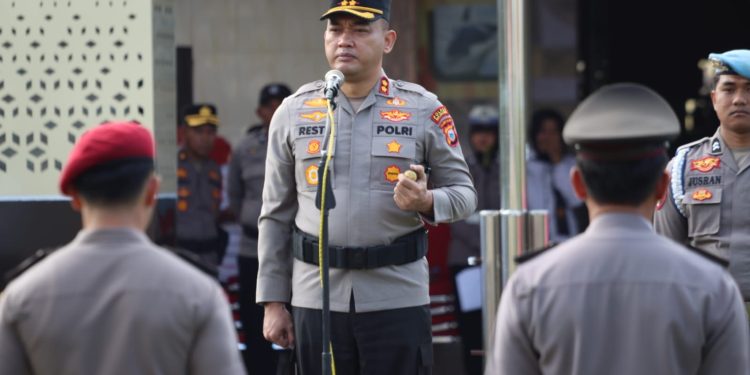 Kapolres Bulukumba Pimpin Upacara Kenaikan Pangkat 46 Personel
