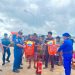 Sat Polairud Polres Selayar Sosialisasi Keselamatan Pelayaran dan Bagikan Life Jacket