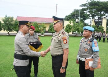Kapolres Bulukumba Pimpin Upacara Kenaikan Pangkat Pengabdian Anggota