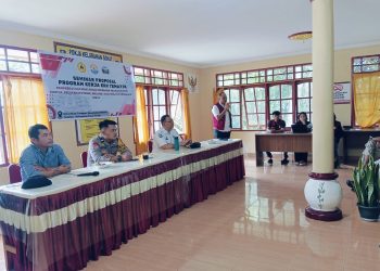 Bhabinkamtibmas Polsek Makale Sampaikan Himbauan Kamtibmas ke Mahasiswa KKNT UKI Toraja