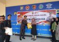 Kapolres Luwu Bagi Beras ke Masyarakat di Momen Hari Bhayangkara ke-80
