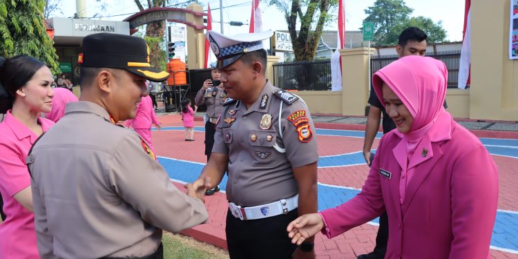 Puluhan Personel Dapat Kenaikan Pangkat, Kapolres Maros Pimpin Upacara dan Syukuran