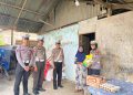 Jumat Berkah, Sat Lantas Polres Bulukumba Bagi Sembako ke Warga Kurang Mampu