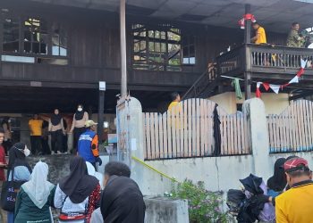 Jaga Kebugaran Tubuh, Waka Polres Parepare bersama Personel Lakukan Olahraga