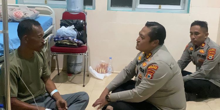 Kapolres Selayar Besuk Korban KLM Nurul Salsa, Jamin Pengobatan dan Pengantaran ke Kampung