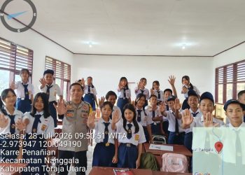 Cegah Bahaya Narkoba, Bhabinkamtibmas Polsek Tondon Nanggala Gelar Sosialisasi di SMPN 3 Satap Nanggala​