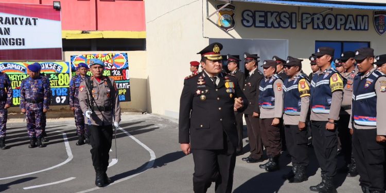 Pimpin Upacara Hari Bhayangkara ke-80, Kapolres Selayar: Kedepankan Pelayanan Humanis dan Transparan