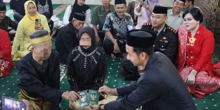Momentum Humanis di Hari Bhayangkara ke-80, Kapolres Bulukumba Hadiri Akad Nikah Tahanan