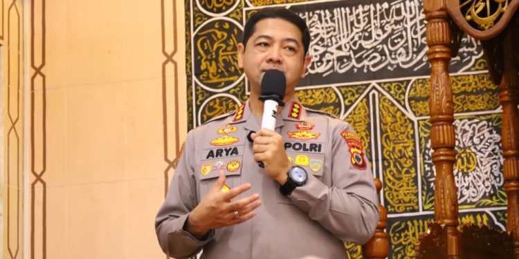 Kapolrestabes Makassar Safari Subuh di Masjid Alauddin, Himbau Waspada Hoax