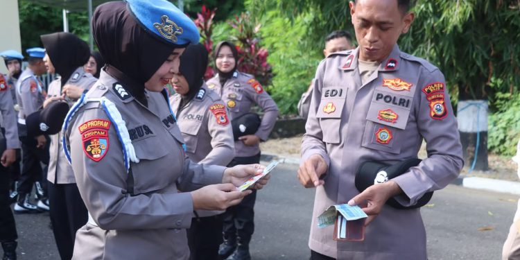 Tingkatkan Disiplin dan Integritas Anggota, Bidpropam Polda Sulsel Melakukan Gaktibplin di Polres Wajo