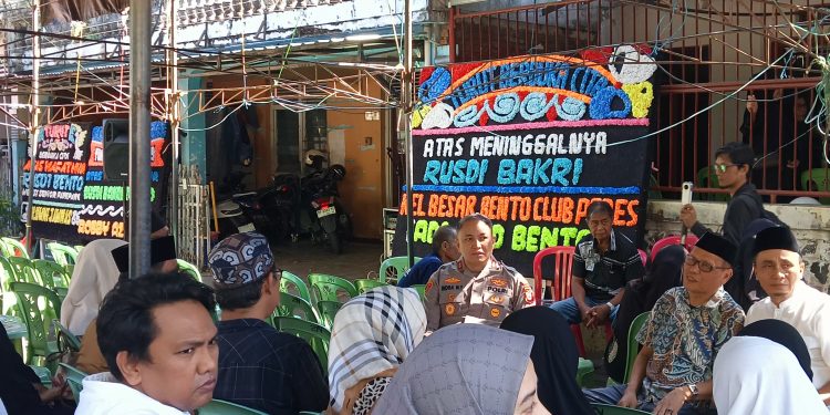 Kapolres Parepare Melayat ke Rumah Duka Alm Rusdi Bento