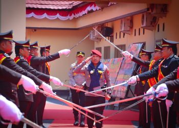 AKBP Adnan Pandibu Lepas Tongkat Komando, AKBP Andrias Resmi Pimpin Polres Luwu