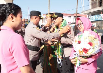 Tiba di Polres Sidrap, AKBP Indra Waspada Disambut Dengan Sejumlah Tradisi