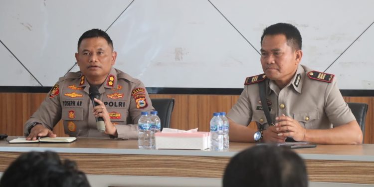 Perkuat Kemitraan dan Transparansi Informasi, Kapolres Torut Silaturahmi Dengan Insan Pers