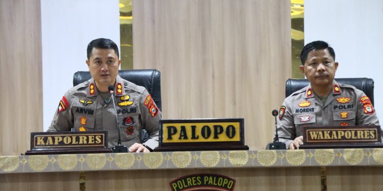 Kapolres Palopo Sampaikan Commander Wish, Tekankan Pelayanan Humanis Dan Kepatuhan Sop