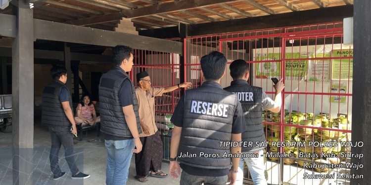 Unit Tipidter Polres Wajo Pantau Pendistribusian BBM di SPBU