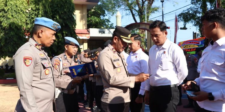 Waka Polres bersama Propam Polres Maros Gelar Penegakan Penetiban dan Disiplin Anggota