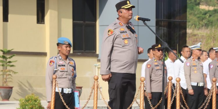 Pimpin Apel Perdana, Kapolres Soppeng Tekankan Pelayanan Tanpa Mempersulit Masyarakat