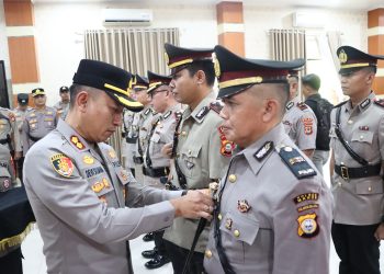 Kapolres Maros Pimpin Serah Terima Jabatan Sejumlah Pejabat Utama dan Kapolsek Jajaran