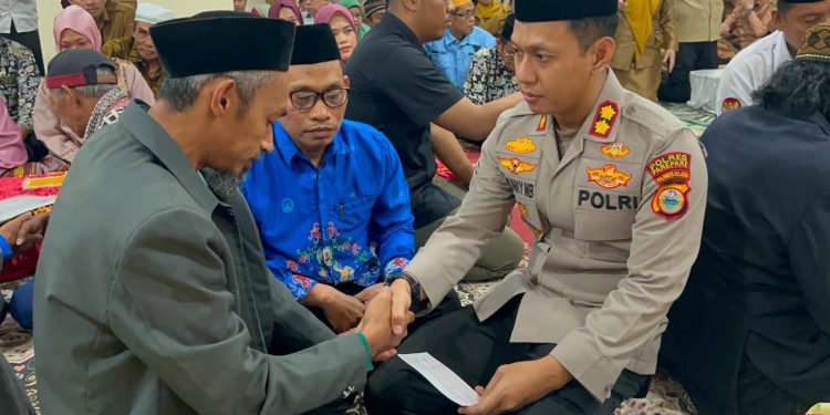 Kapolres Parepare Hadiri Pelaksanaan Nikah Massal Gratis Dalam Rangka HUT RI ke-81