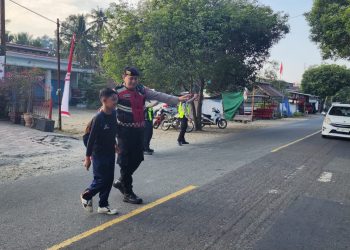 Wujudkan Keamanan dan Kelancaran Lalulintas, Personel Polres Luwu Hadir Layani Masyarakat