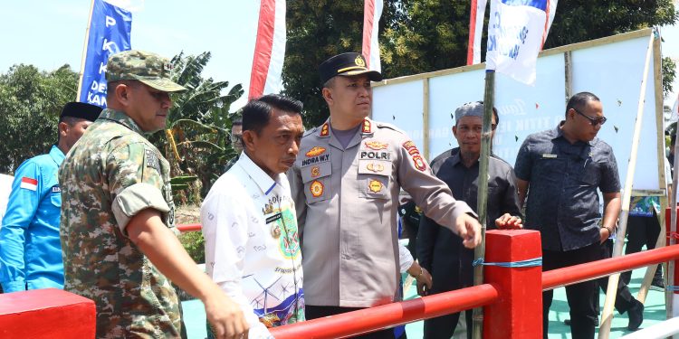 Dukung Program Nasional, Kapolres Sidrap Hadiri Peresmian Jembatan Garuda Merah Putih