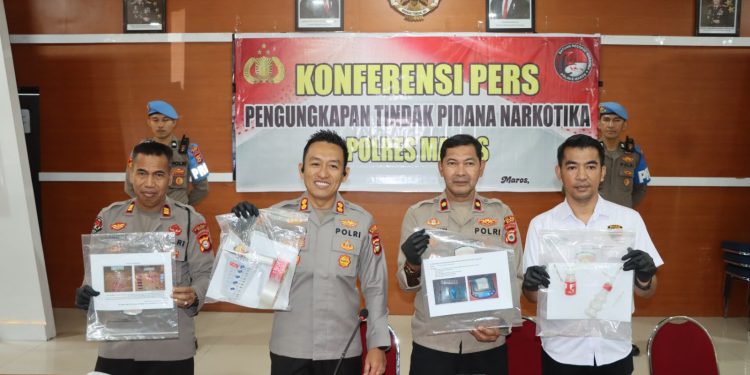 Kapolres Maros Rilis Hasil Ungkap Narkotika, 84 Botol Cairan Sintetis dan 8 Tersangka Diamankan