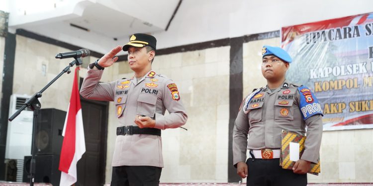 Kapolres Parepare Pimpin Upacara Sertijab Kapolsek Ujung