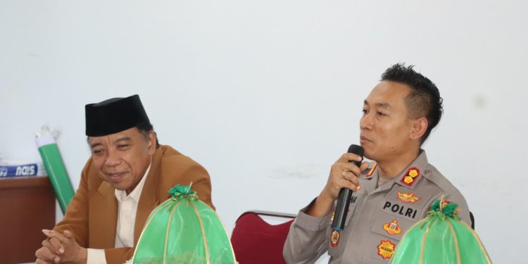 Kapolres Maros Silaturahmi ke Kiyai dan Tokoh Agama, Minta Dukungan dan Masukan Konstruktif