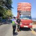 Personel Satlantas Polres Parepare Tegur Sopir Truk Yang Bawa Muatan Melebihi Kapasitas