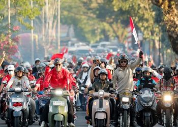 Kapolres Barru Pimpin dan Kawal Langsung Konvoi Merah Putih Semarak HUT RI ke-81